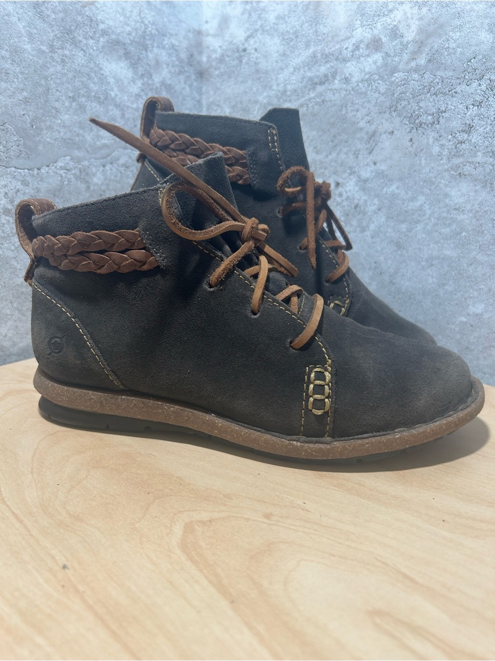 Born temple ankle boots size 40